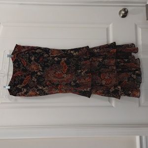 A bandolino ruffled skirt